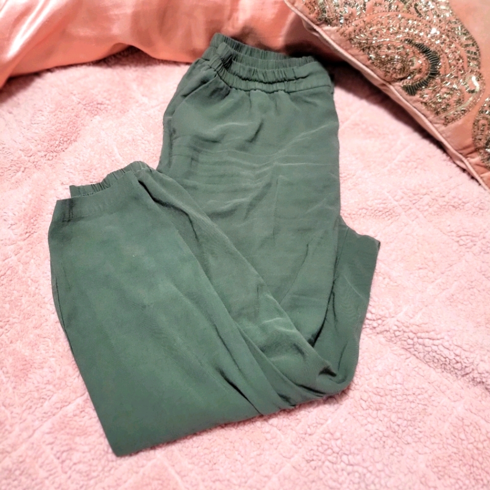 Jogger style pants